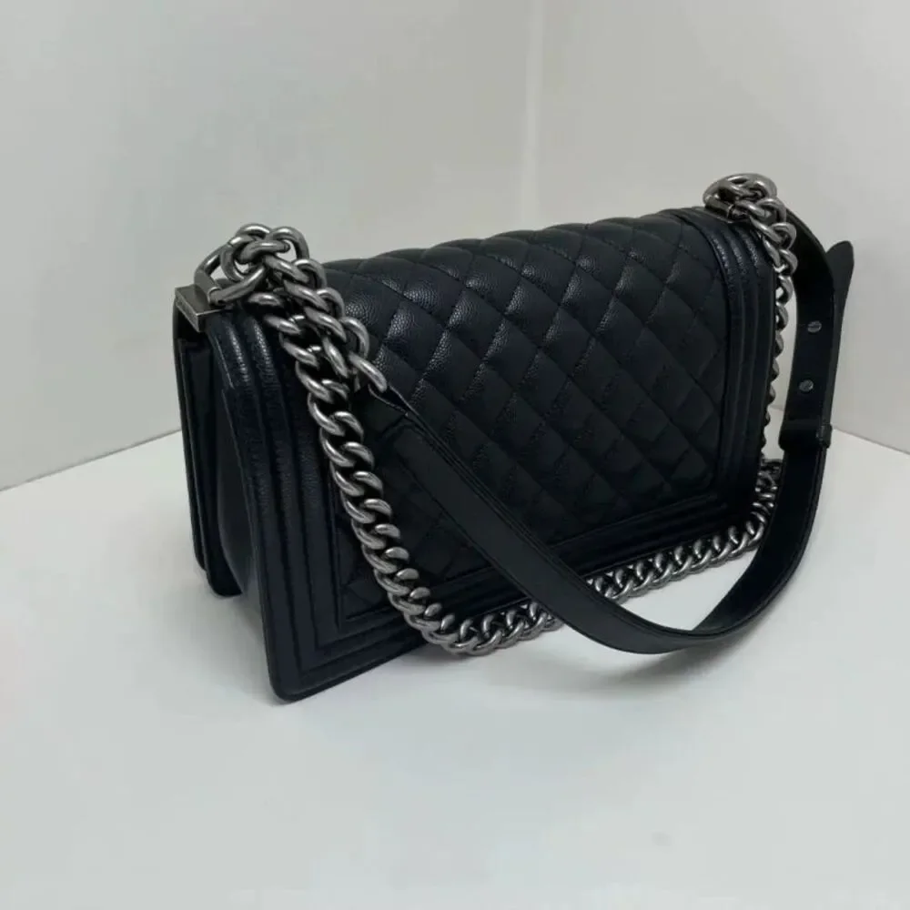 CHANEL brand color